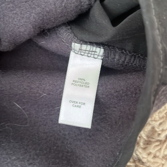 UNCW winter fleece vest - Picture 3 of 3